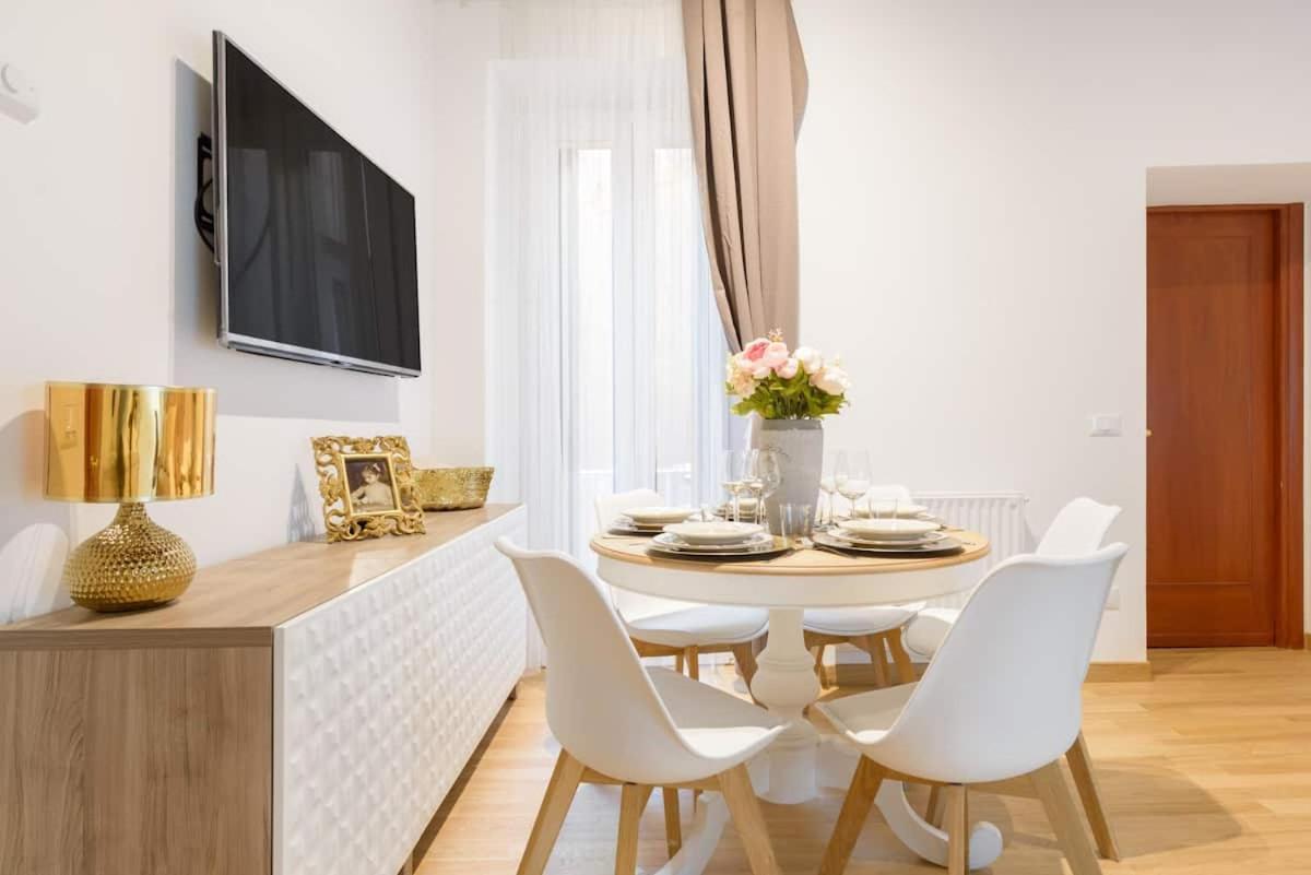 Navona Love Apartment Rzym Zewnętrze zdjęcie